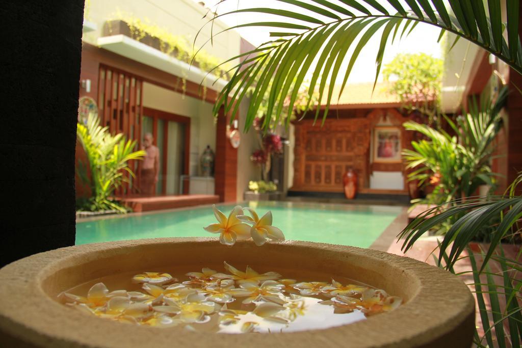 Putri Homestay Sanur Chambre photo